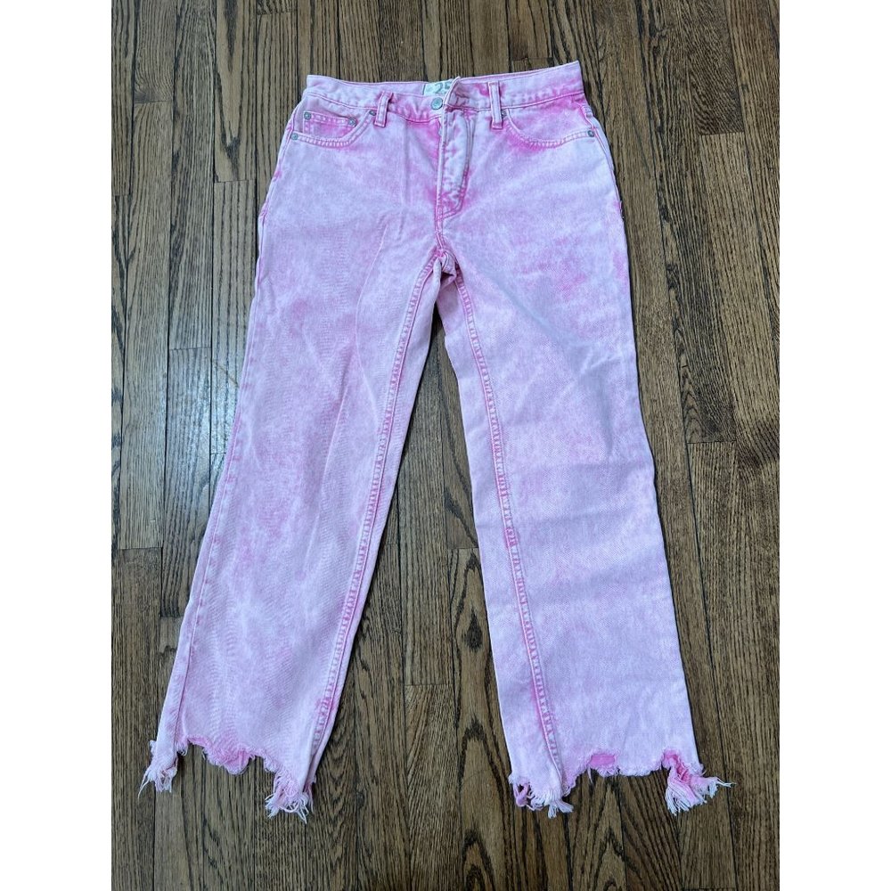 Free People Pink Wash Straight Leg Distressed Hem Denim Jeans Size 25 - Picture 2 of 4
